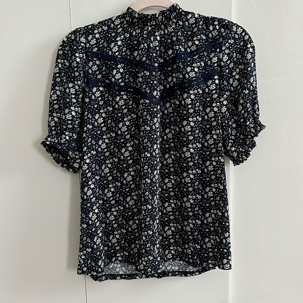 LOFT Floral Puff Sleeve Blouse